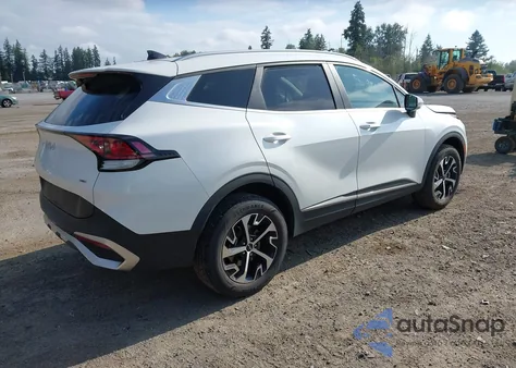 2023 Kia Sportage Ex z USA, uszkodzony, nr VIN KNDPVCAG6P7069970